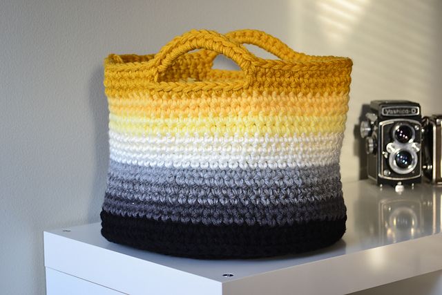 Ombre basket by Crochet In Colour