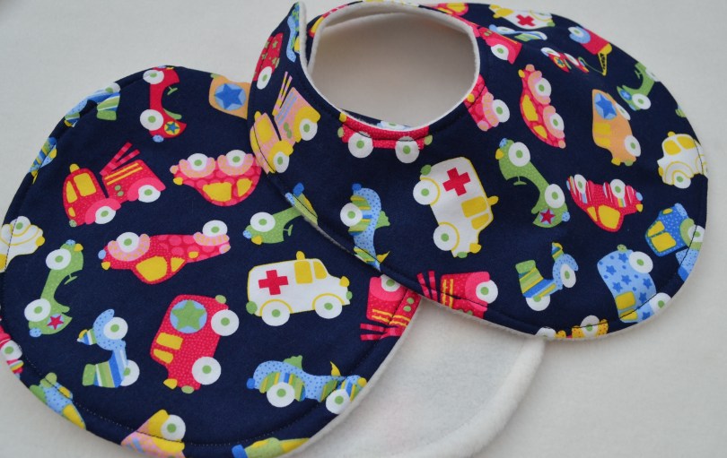 Bibs and burp cloths tutorial