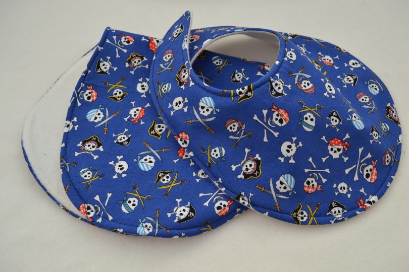 Bibs and burp cloths tutorial