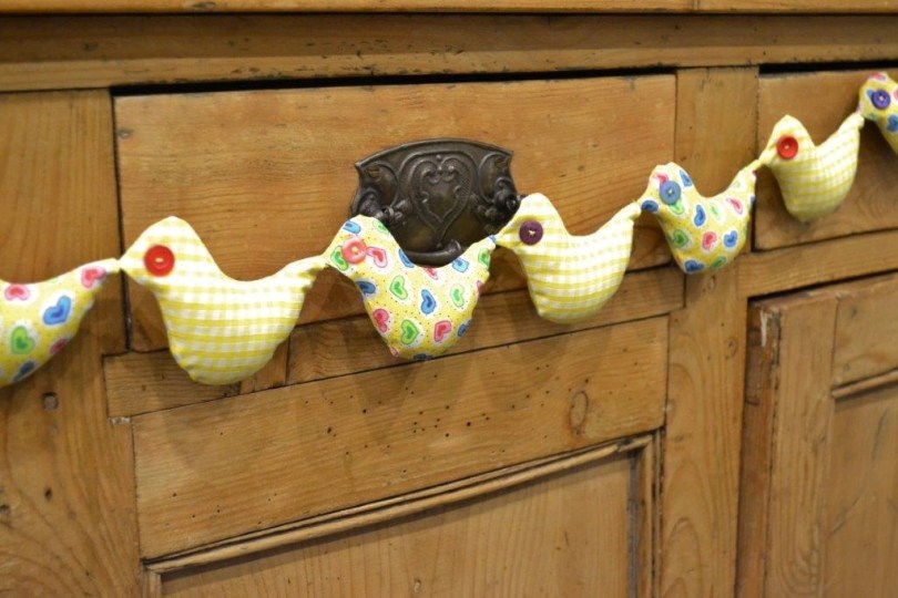 Easter chick garland
