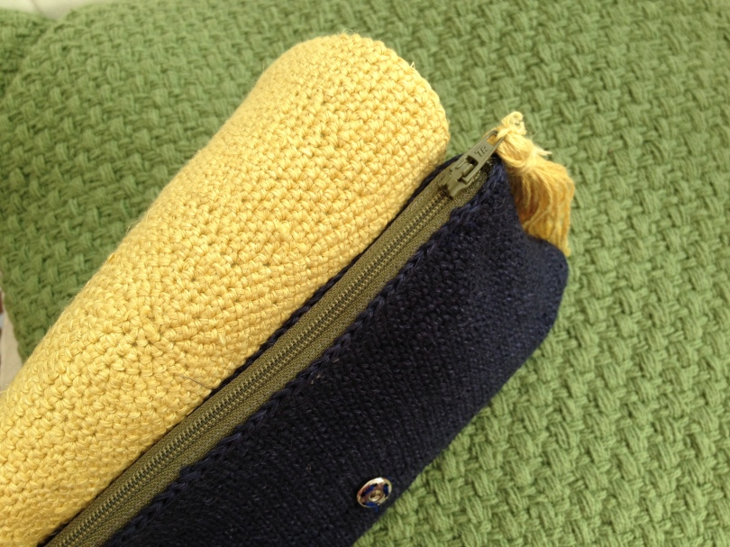 Crochet linen clutch