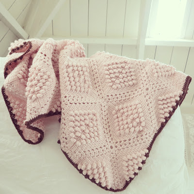 byHaafner popcorn blanket